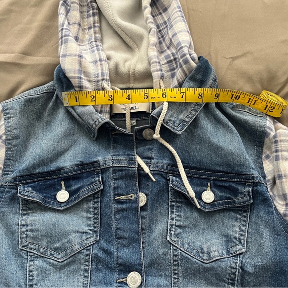 Wallflower woman’s denim jacket - Picture 14 of 17